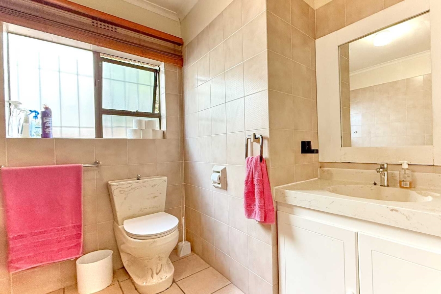 5 Bedroom Property for Sale in Flamingo Vlei Western Cape